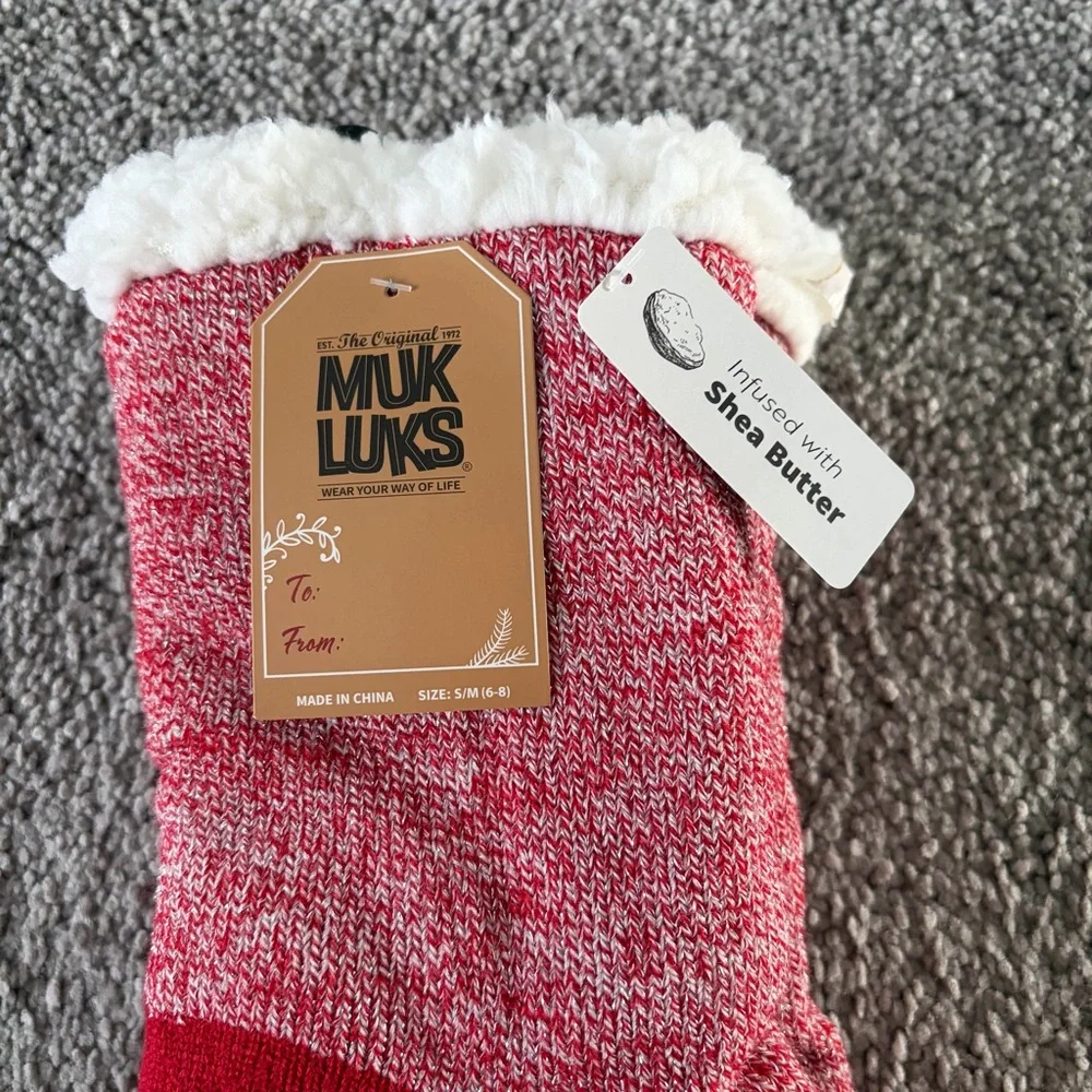 MukLuks Red Socks - Picture 2 of 2